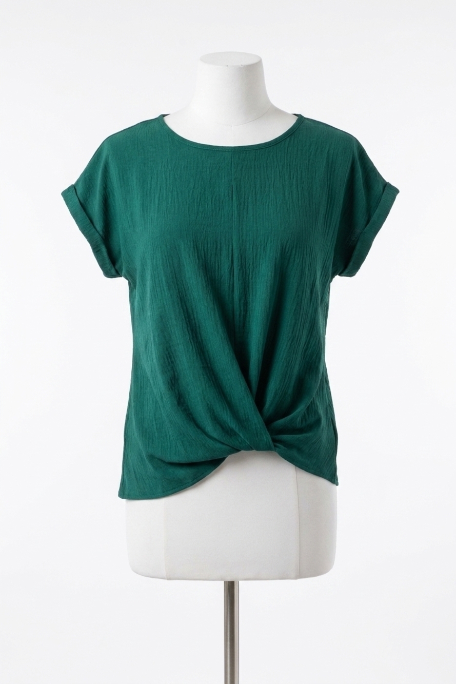 NEW GILLI knot woven top in forest green